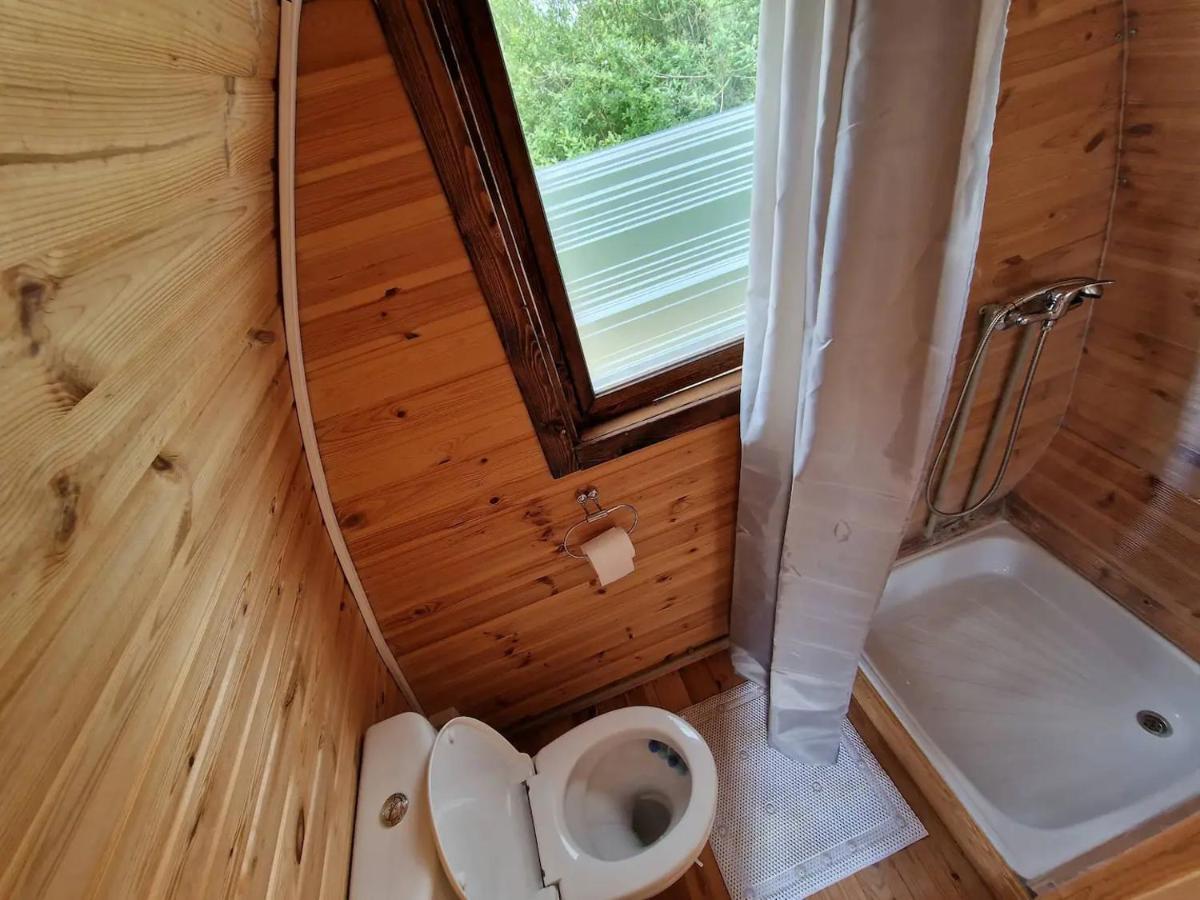 Hobiti Chatka Lipno Černá v Pošumaví Kültér fotó