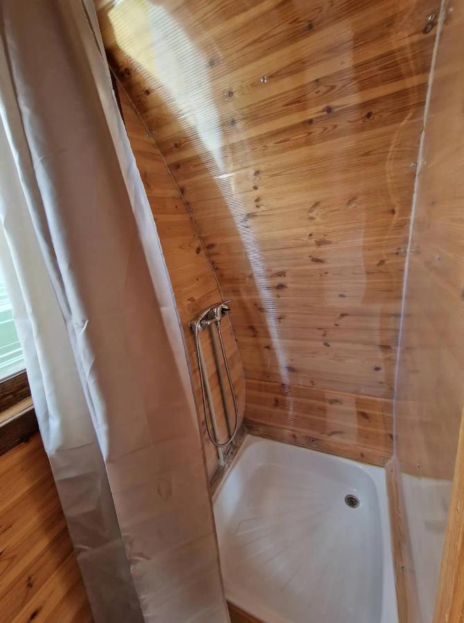 Hobiti Chatka Lipno Černá v Pošumaví Kültér fotó