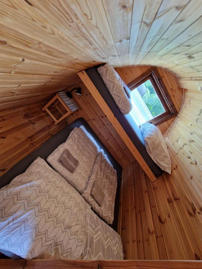 Hobiti Chatka Lipno Černá v Pošumaví Kültér fotó